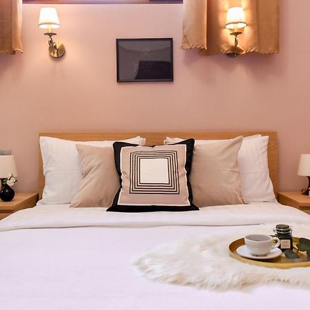Le Petit & Cosy - Best Location Old Town & Quiet Bukarest Kültér fotó