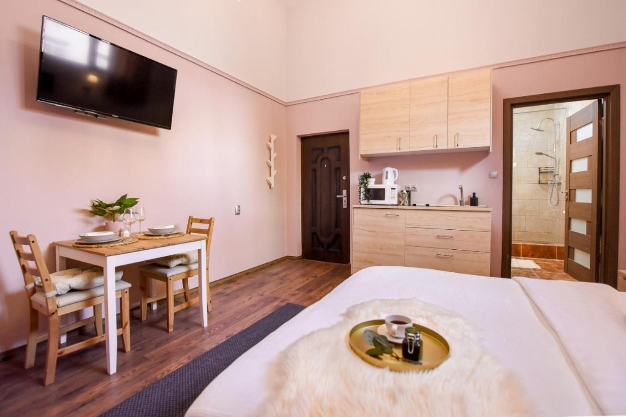 Le Petit & Cosy - Best Location Old Town & Quiet Bukarest Kültér fotó
