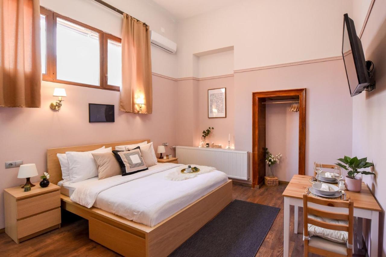 Le Petit & Cosy - Best Location Old Town & Quiet Bukarest Kültér fotó